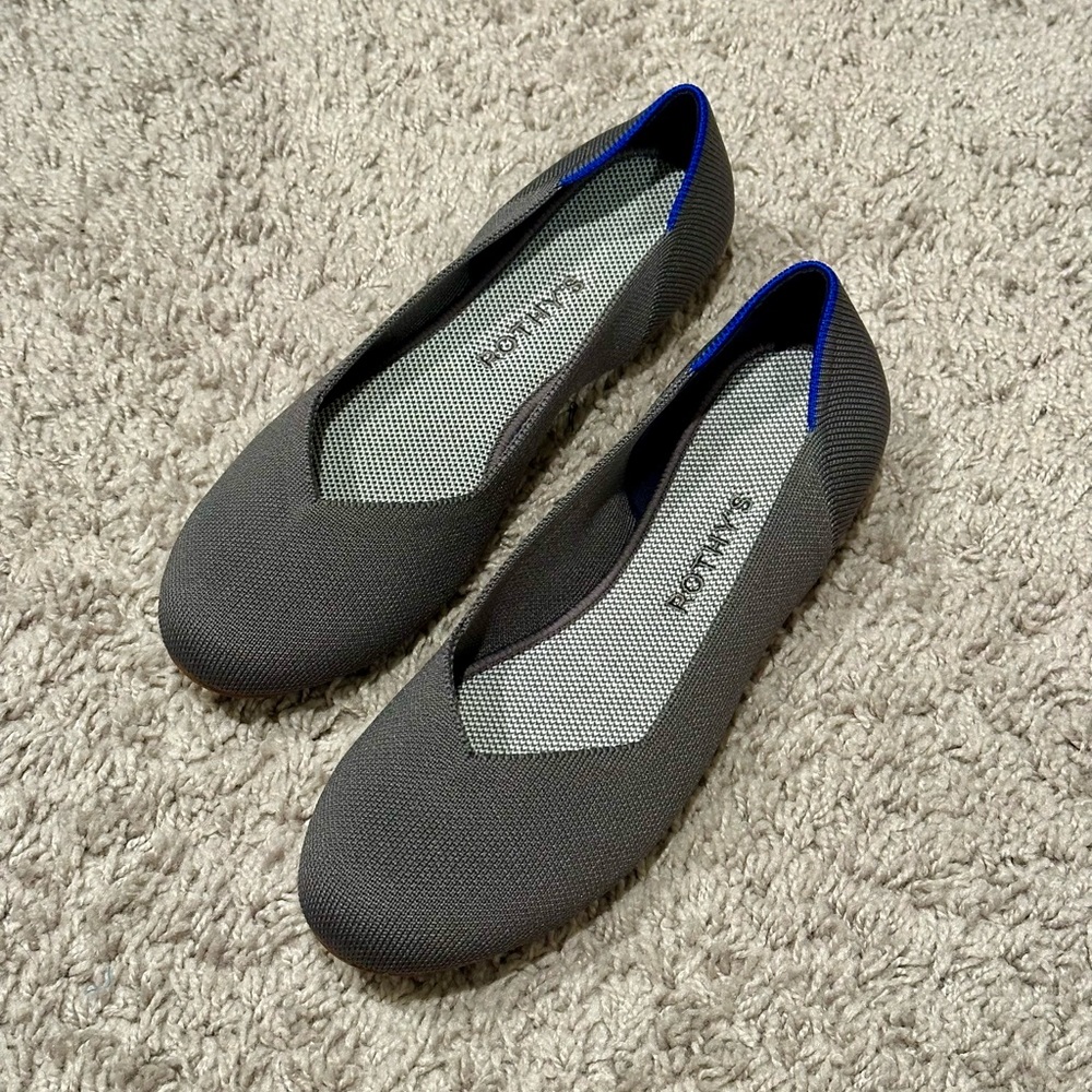 BRAND NEW Rothy’s - The Flat - Pebble Grey